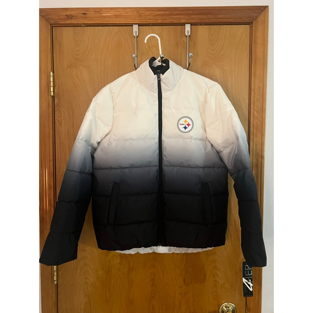 NWT NFL Steelers Puffer Jacket Women’s Size S Black & White Ombre - Picture 2 of 15